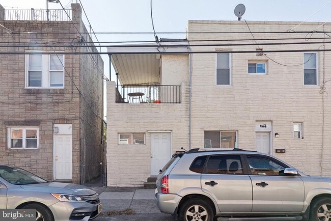 Building Photo - 2001 Dorrance St