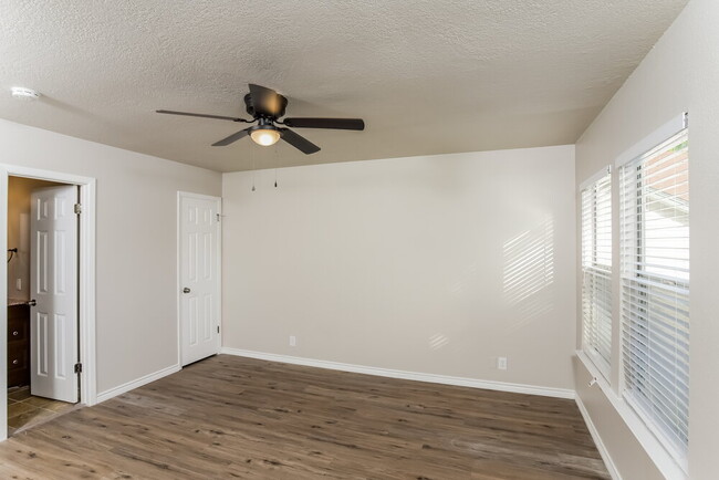 Building Photo - 9414 Arden Bend