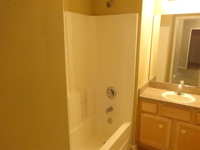 Building Photo - 274 Capiso Ct