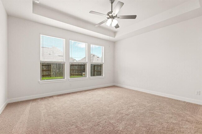 Building Photo - 801 Laguna Grn Ln