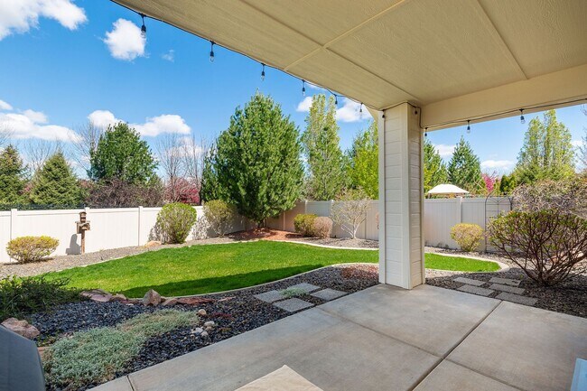 Building Photo - Beautiful Home in the Heart of Eagle
