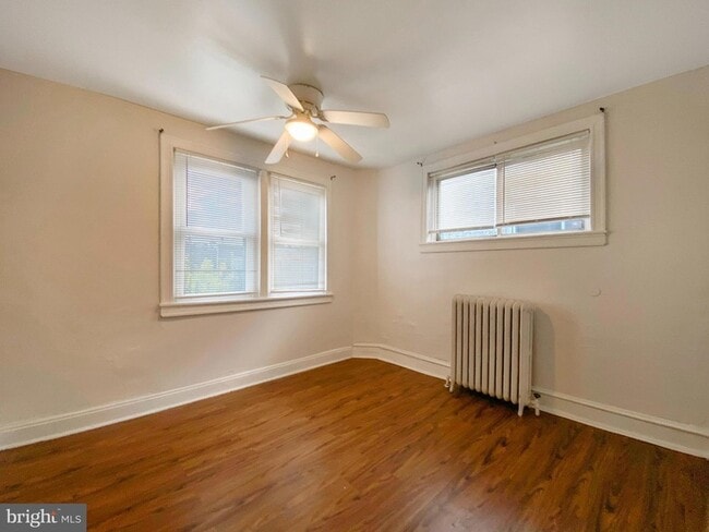 Building Photo - 5726 Florence Ave