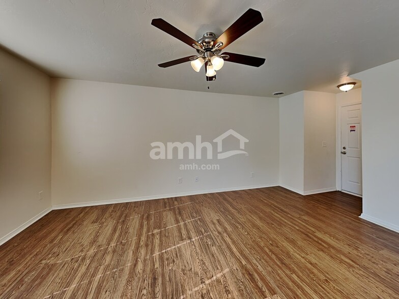 Building Photo - 19637 Cumberland Way