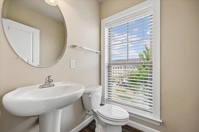 Building Photo - 14319 Potomac Heights Ln