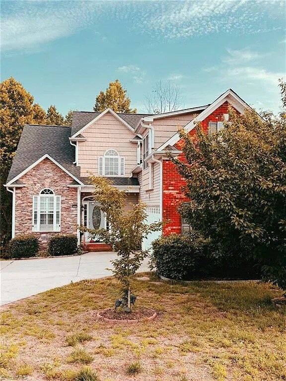 Building Photo - Lease to Own