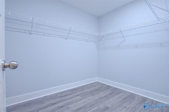 Building Photo - 300 Stone Hill Dr