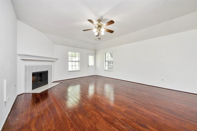 Building Photo - 16134 Coleburn Dr