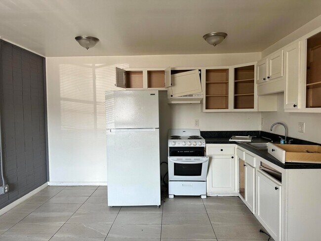 Building Photo - 25911 Michigan Ave