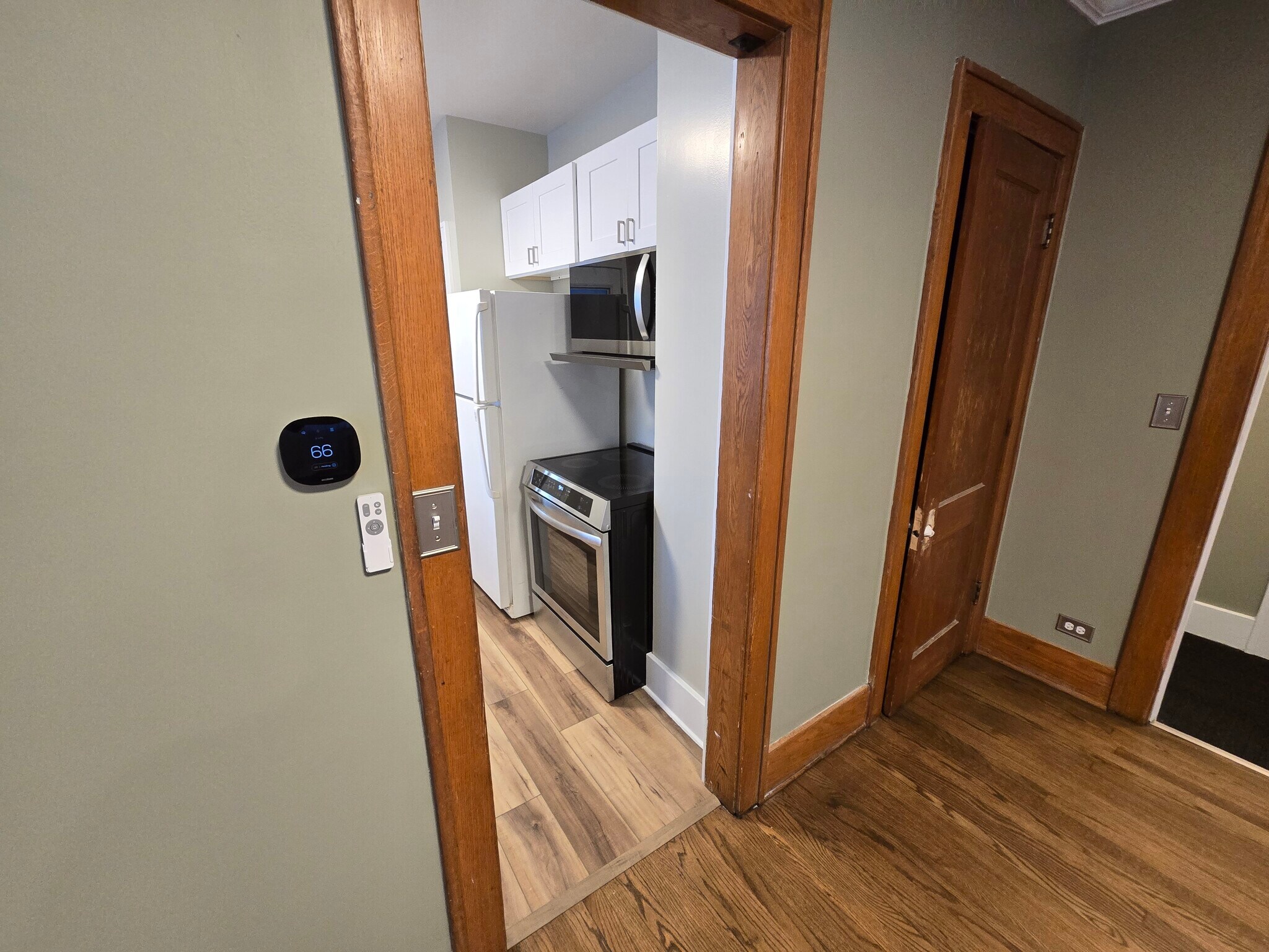 ecobee - 1019 Widdicomb Ave NW