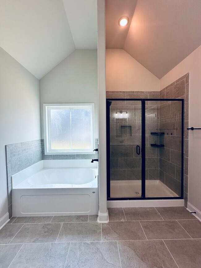 Building Photo - 714 Lindsey Brook Tr