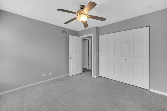 Building Photo - 364 Town Pl Cir