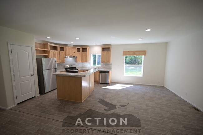 Building Photo - Brand new 3 bed 2 bath manufactured home i...