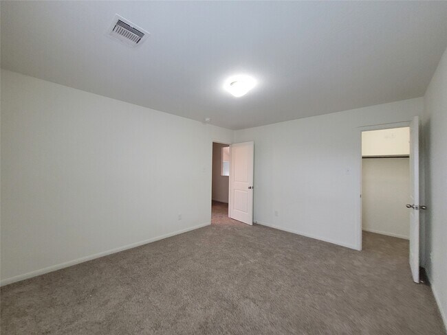 Building Photo - 13911 Cypress Meadows Dr