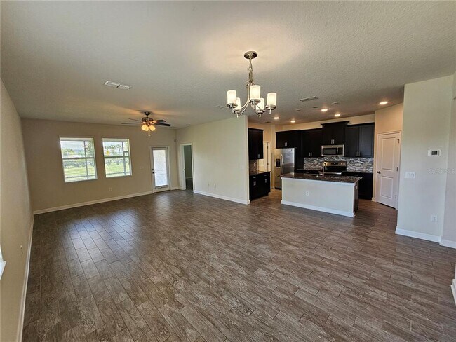 Building Photo - 4624 Fairy Tale Cir