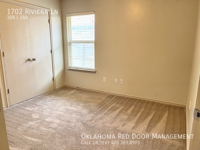 Building Photo - 1702 Riviera Ln