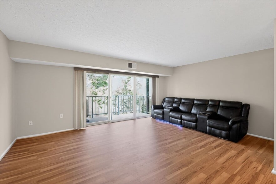 Building Photo - 5200 Newton St