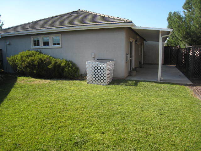 Building Photo - Browns Valley 3/2 located in a gated commu...