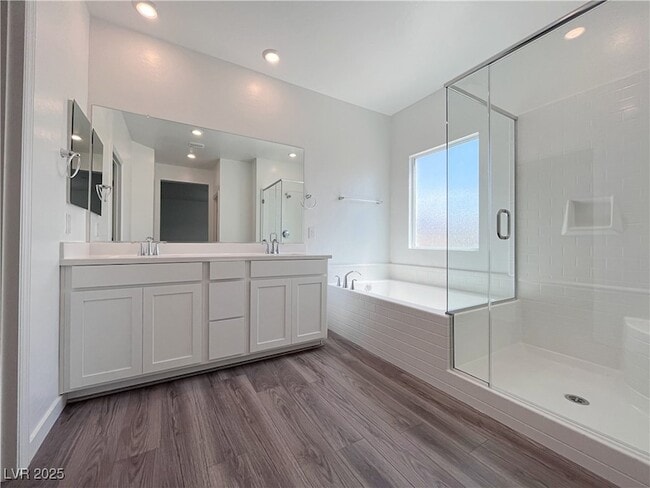 Building Photo - 2942 Gaffer Film St