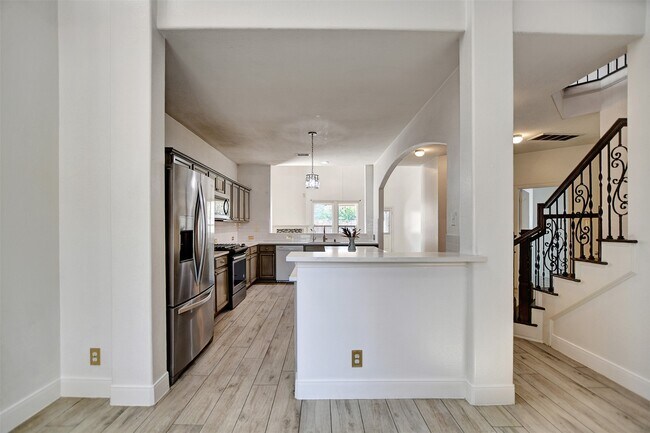 Building Photo - 20831 Brodie Ln