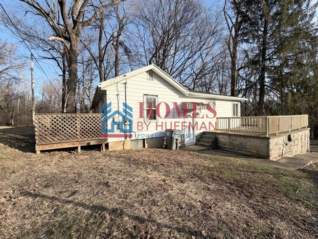 Building Photo - Westside! | Three Bedroom House