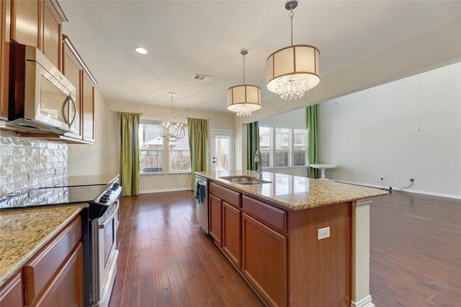 Building Photo - 16105 Travesia Way