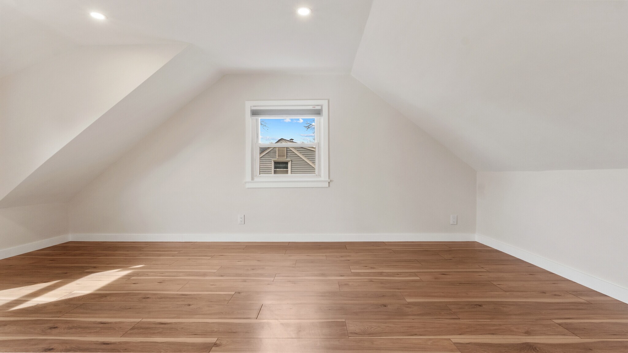 Building Photo - 44 Schlosser Dr