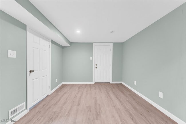 Building Photo - 3528 Meadowbrook Blvd