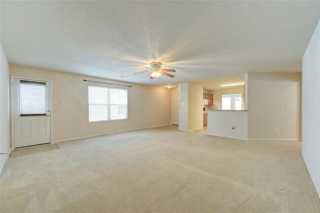 Building Photo - 3639 Barkers Crossing Ave