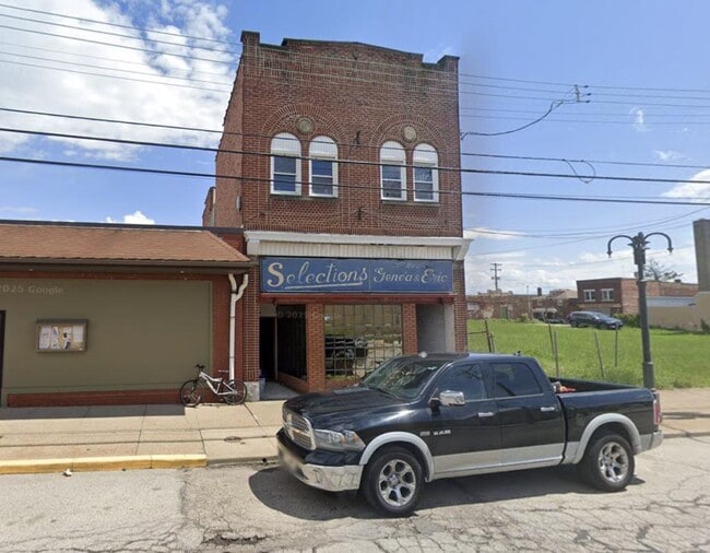 Primary Photo - 534 Miller Ave