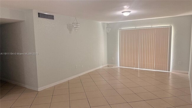 Building Photo - 7430 Miami Lakes Dr