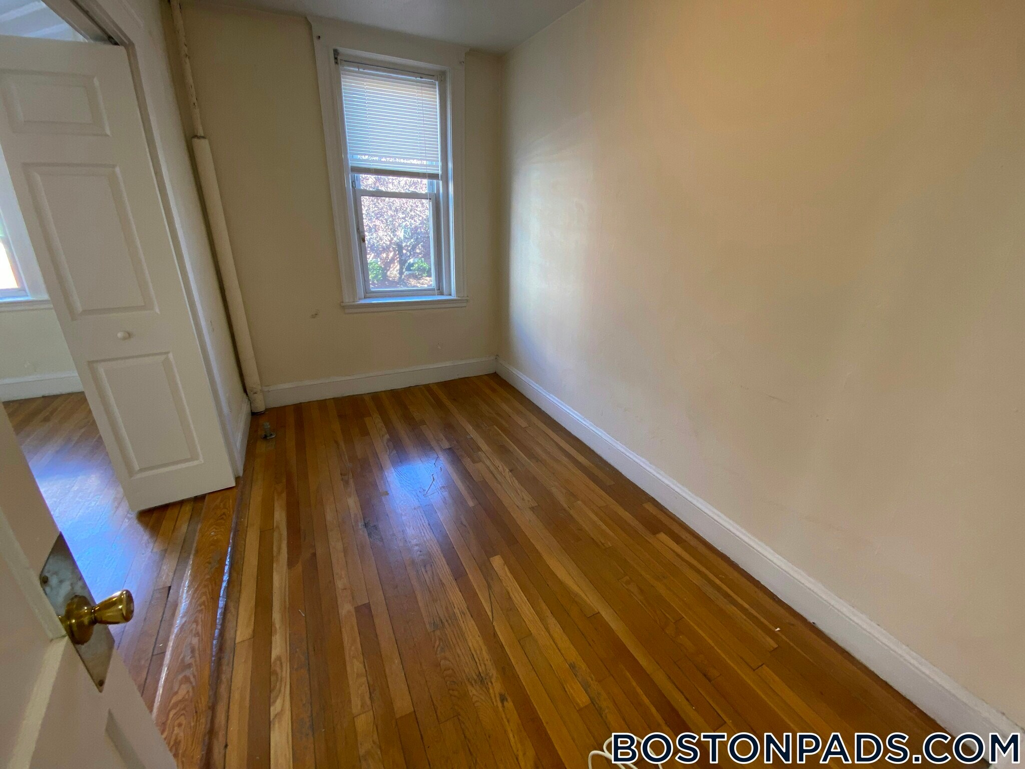 Building Photo - 5 Barrows St