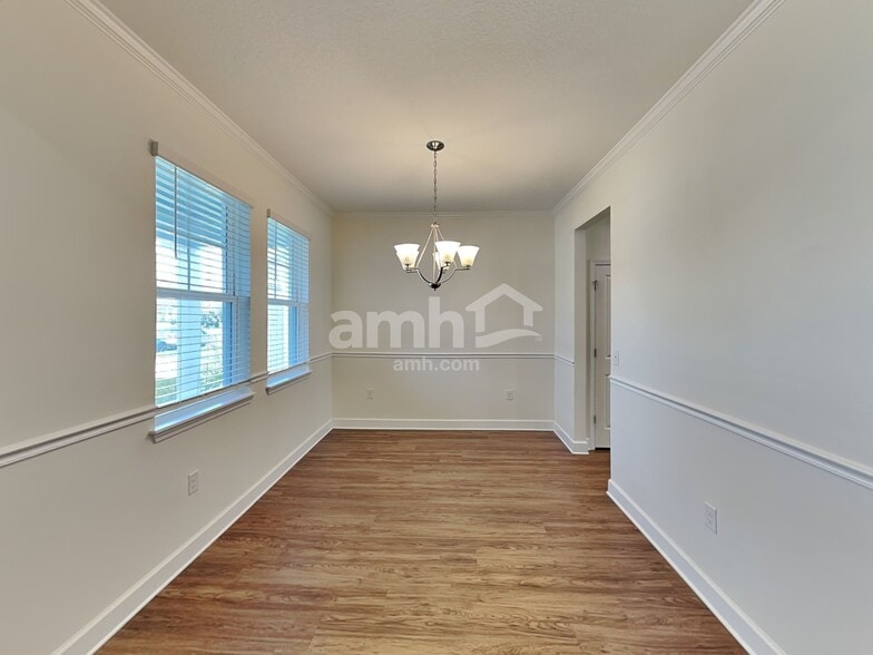 Building Photo - 509 Pine Terrace Dr