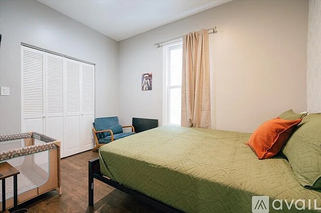 Building Photo - 2923 N Wisner Ave