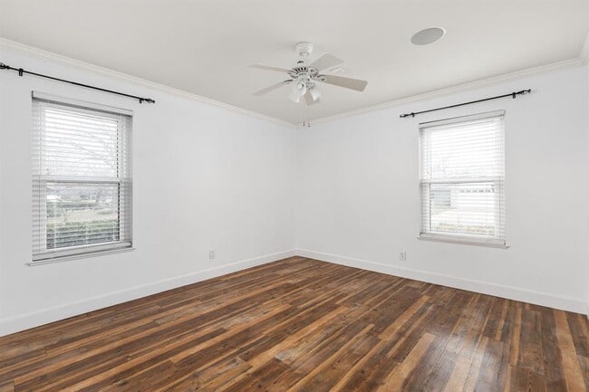 Building Photo - 2710 Thrushwood Dr