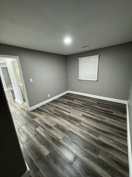 Building Photo - 2620 Fees S