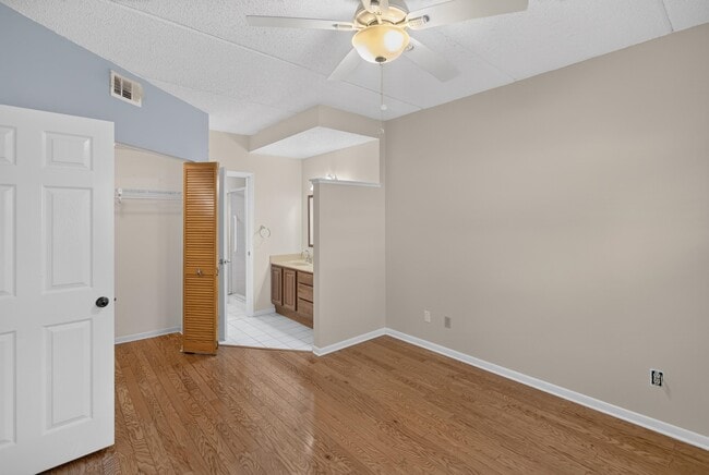 Building Photo - 29 Aledo Ct