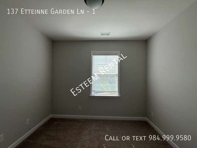 Building Photo - 137 Etteinne Garden Ln