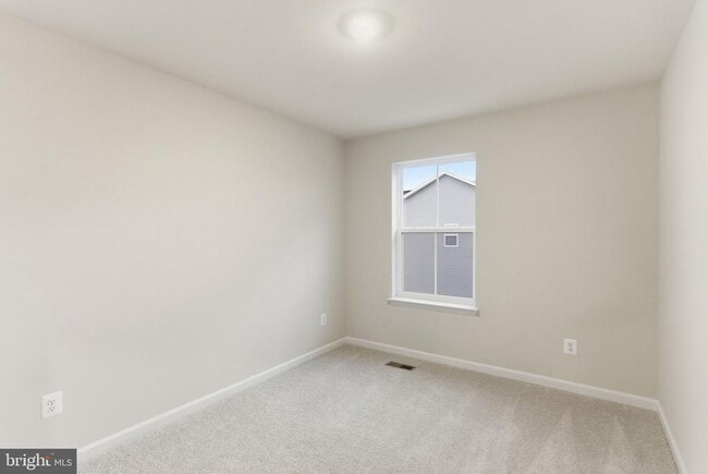 Building Photo - 410 18th Ave