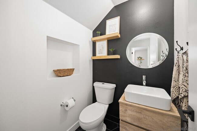 Building Photo - 8850 Weston Rd