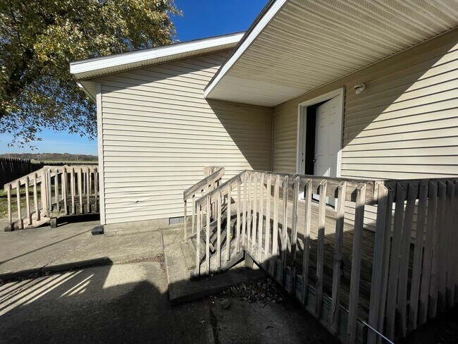 Building Photo - Oversized 3 Bedroom with laundry room!