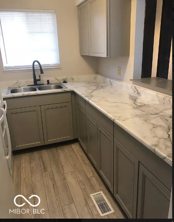 Building Photo - 3248 Lupine Dr