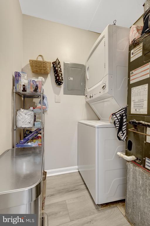 Building Photo - 10205 Ashbrooke Ct