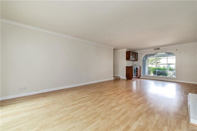 Building Photo - 15305 Moulins Cir