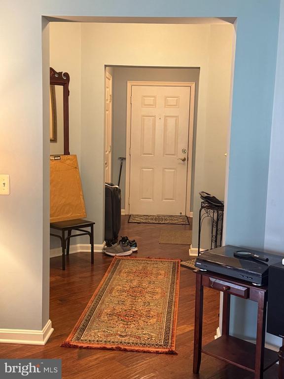 Building Photo - 2604 Chapel Lake Dr