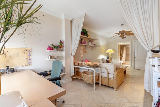 Building Photo - 209 N Birch Rd