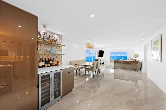 Building Photo - 1151 N Fort Lauderdale Beach Blvd