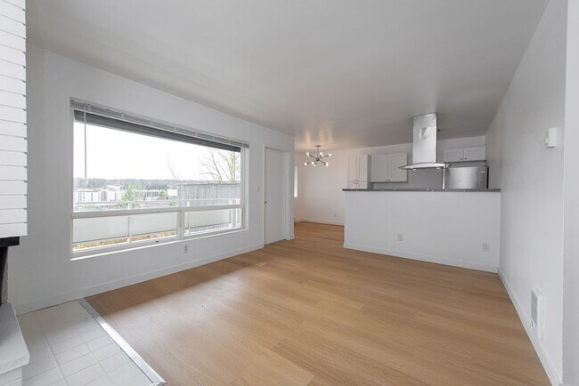 Building Photo - 8224 169th Ave NE