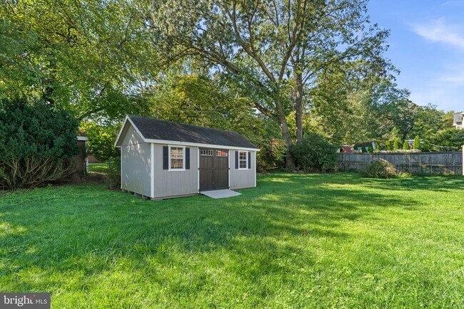 Building Photo - 7205 Wayne Dr