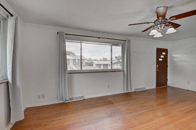 Building Photo - $2,595- 4 Bed, 2 Bath Home in Arvada with ...