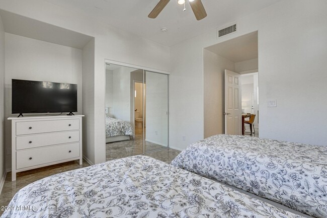 Building Photo - 9100 E Raintree Dr